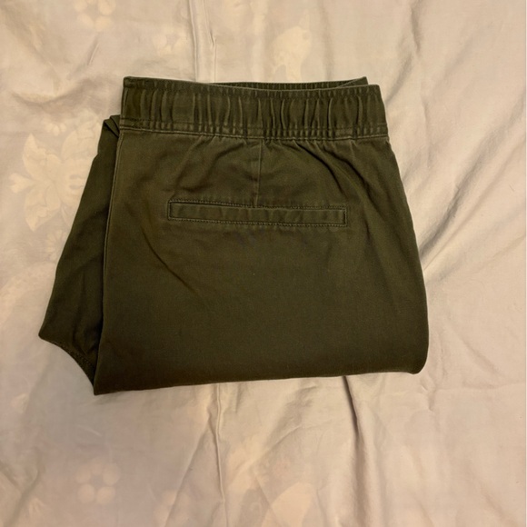 Green joggers in size large from Empyre, the Zoomies brand. - Picture 8 of 8